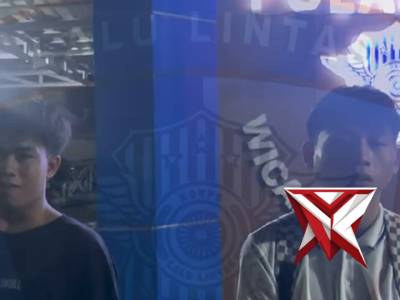 anggota satlantas polres mura membantu masyarakat