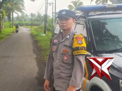 Patroli Strong Point di Jalan  Kampung Mangunrejo