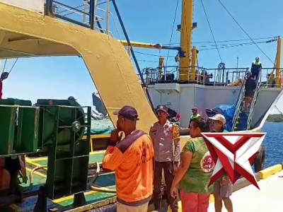 Pengamanan embarkasi & debarkasi oleh KP3 polsek wetar