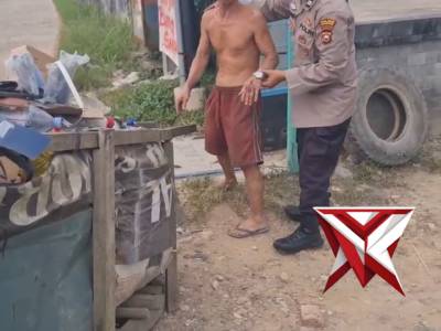 Kanit Binmas Polsek Bayung Lencir Hadir Membantu Masyarakat