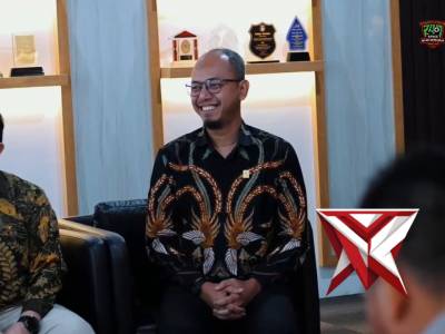 03 Kapolda Sumatera Selatan Irjen Pol Dr. Sandi Nugroho menerima audiensi jajaran pimpinan PLN UID