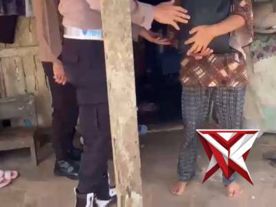 7. Berbagi kepada warga yg kurang mampu