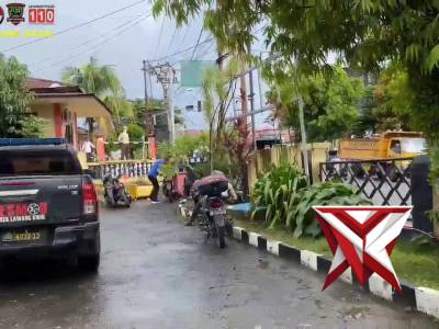 Wujud kepedulian lingkungan - PoliceTube