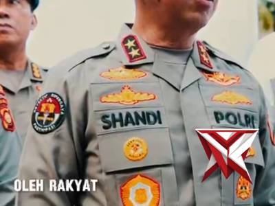 Kapolda Sumsel melakukan bedah rumah