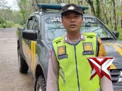 Patroli Siang Antisipasi 3C Polsek Belitang III - PoliceTube