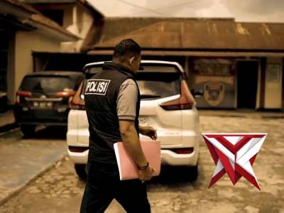 5/ Polri untuk masyarakat
hadir, berbuat, bermanfaat