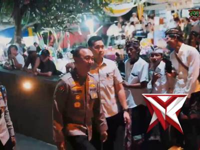 TITLE :

Kapolda sumsel IJP.Dr.Sandi Nugroho menghadiri perayaan dharma santi hari suci nyepi