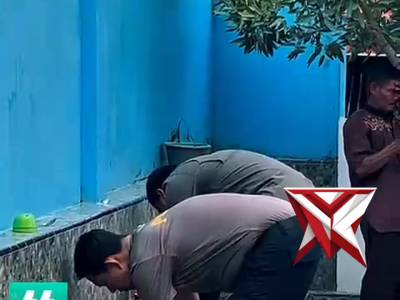 Giat sholat Jum'at Kapolres di Masjid Mataram - PoliceTube