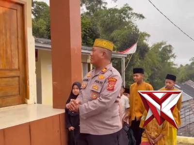 Kapolres sukabumi Kota AKBP Ardian Satrio Utomo, SH., S.I.K., M.Si. Sekolahkan Nurvi Aryani. . - PoliceTube