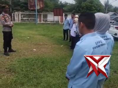 Titlle:

ARAHAN KAPOLSEK STL ULU TERAWAS KEPADA SELURUH KA SPPG WILAYAH KECAMATAN SELANGIT