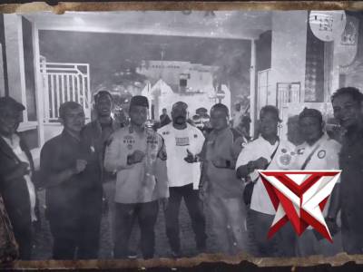 Polres Karawang memberikan pelayanan pengamanan aksi unjuk rasa - PoliceTube