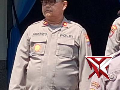 Kapolsek Klojen bersama anggota mengikuti apel kesiapan pengamanan unjuk rasa