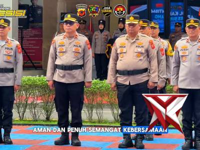 Kapolres Subang pimpin. Upacara bersama ojol Kamtibmas