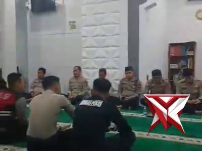 Pembinaan rohani personel polres mura