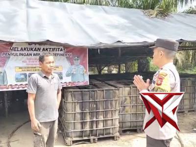 4. Jumat berkah Polsek Tungkal Jaya