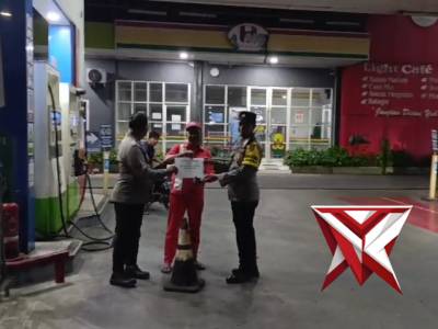 PAM Monitoring SPBU Dawarblandong - PoliceTube