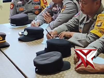 Giat polsek Stl Ulu Terawas , melaksanakan giat Anev mingguan ,