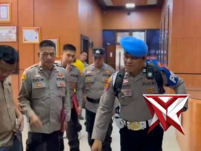 PENGECEKAN SENPI LOGISTIK OLEH BID PROPAM POLDA SUMSEL - PoliceTube