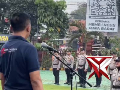 Apel Pagi dilanjutkan Pengecekan Sikap Tampang Personel Polresta Cirebon - PoliceTube