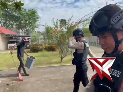 NYAGO OKI AMAN - PoliceTube