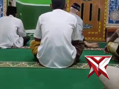 POLSEK RAWAS ILIR menjadi khatib Shalat Jumat pada hari Jum'at, tanggal 17 April 2026 Sekira Jam 12.
