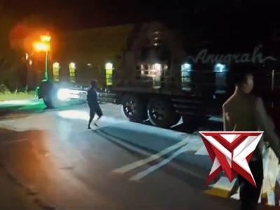 POLRES KOLTIM : SATLANTAS LAKSANAKAN EVAKUASI MOBIL TRUCK YANG ALAMI LAKA LANTAS