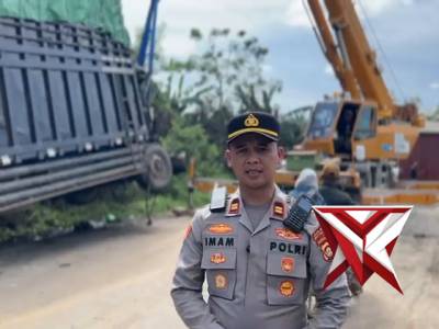 Evakuasi kendaraan laka lantas di Simpang Tungkal Kec. Tungkal Taya