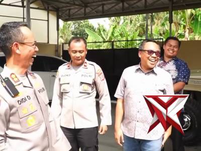 Pijat Sehat Bareng Kapolres Banjar - PoliceTube