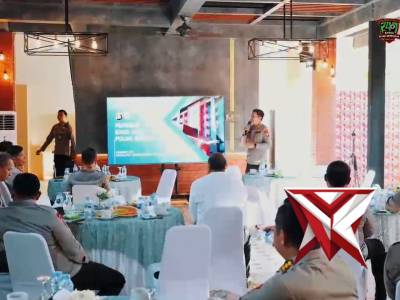 Kapolda Sumatera Selatan IJP. Dr. Sandi Nugroho, S.I.K. S.H., M.Hum. memimpin evaluasi penguatan SDM - PoliceTube
