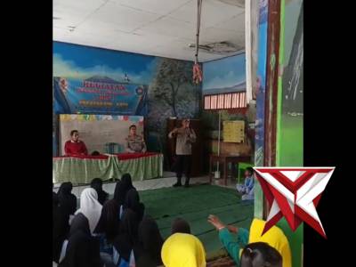 BHABINKAMTIBMAS MEMBERIKAN PEMBINAAN KEPADA SISWA SISWI SDN TONDIMULO 1 KECAMATAN KEDUNGADEM