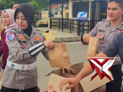 Berbagi Takjil bersama Satlantas Polres Indramayu ( Ramadhan 1447 H )