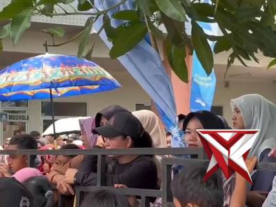 Kapolres Banjar Hadiri Parade Pentas Helaran Seni Unggulan Dalam Rangka Hari Jadi Kota Banjar Ke-23 - PoliceTube