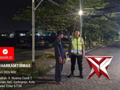 Patroli Harkamtibmas malam hari di wilayah perumahan