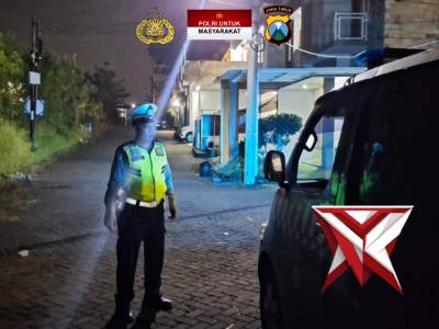 POLSEK DAU - PoliceTube