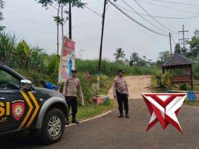 PATROLI KEAMANAN OLEH ANGGOTA POLSEK GUCIALIT DI WILAYAH KECAMATAN GUCIALIT - PoliceTube