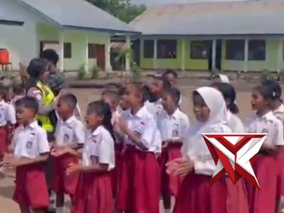 Polda Nusa Tenggara Timur, Bantu Perlengkapan Sekolah Siswa-siswi - PoliceTube