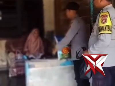 Sedikit rezeki, sejuta kebahagiaan. ?????