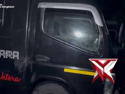 PENYAMPAIAN PERISTIWA KECELAKAAN LALU LINTAS DI KECAMATAN TANAHMERAH OLEH KASIHUMAS POLRES BANGKALAN