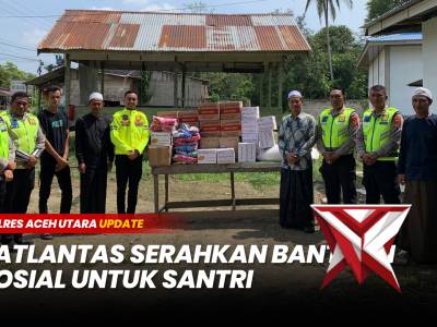 SATLANTAS SERAHKAN BANTUAN SOSIAL UNTUK SANTRI - PoliceTube