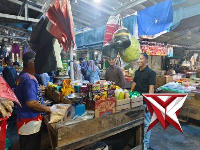 GIAT RUTIN UNIT II SAT INTELKAM  MELAKSANAKAN GIAT MONITORING STOK DAN HARGA BAHAN POKOK PENTING