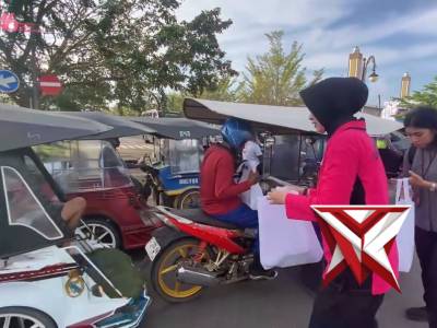 BERBAGI BERSAMA BHAYANGKARI