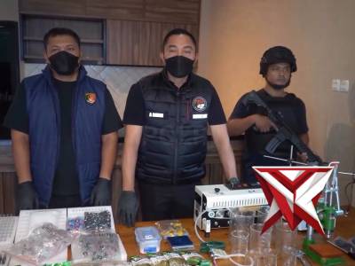Polda Metro Jaya membongkar laboratorium gelap produksi cartridge vape mengandung narkotika