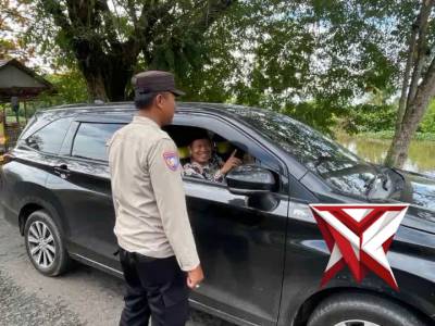 Samapta Polsek Jejawi giat KRYD rutin di depan Mako dengan target orang, muatan & surat&sup2; kendaraan