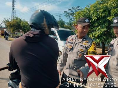 Giat Patroli Personil Polsek Lempuing Jaya