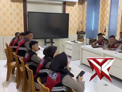 Pengarahan kepada personil. Tmk22 - PoliceTube