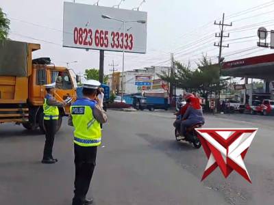 Sat Lantas  Polres Tebing Tinggi Melaksanakan kegiatan Binluh dan Dikmas pada warga Tebing Tinggi