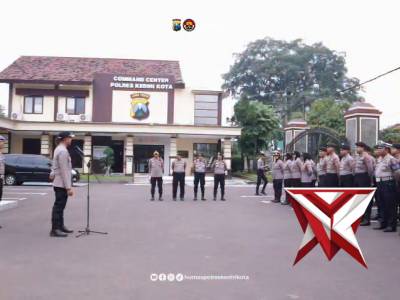 Polres Kediri Kota Amankan Aksi Solidaritas Mahasiswa BEM PSDKU Universitas Brawijaya - PoliceTube