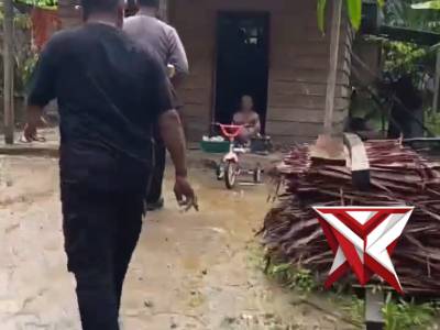 Personil Polsek Riau Silip Bersama Bhabinkamtibmas Jum'at Berkah - PoliceTube