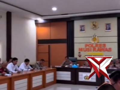 Kapolres Musi Rawas pimpin anak mingguan di gedung admani - PoliceTube