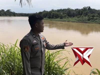 Giat Personil Polsek Karang Dapo Cek Debit Sungai Rawas - PoliceTube